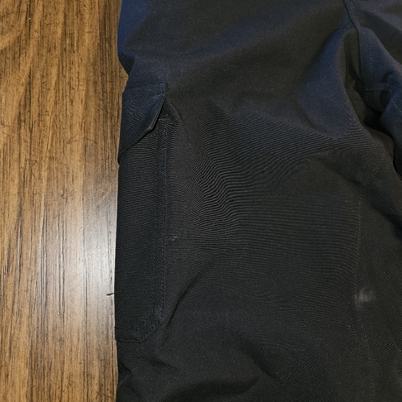 Under Armour Ski Snowboard Snowpants Youth L Black Polyester Pink Sipper Lining - Picture 4 of 9